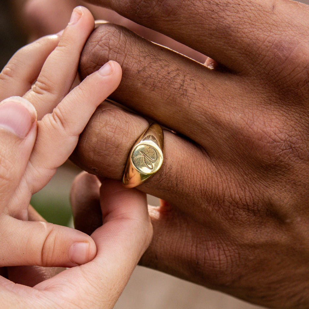 Classic Signet Ring