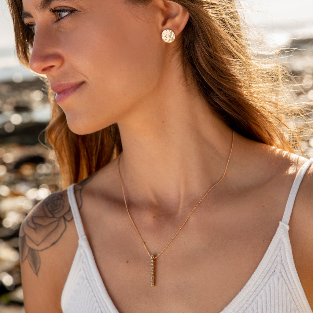 Line Bar Necklace